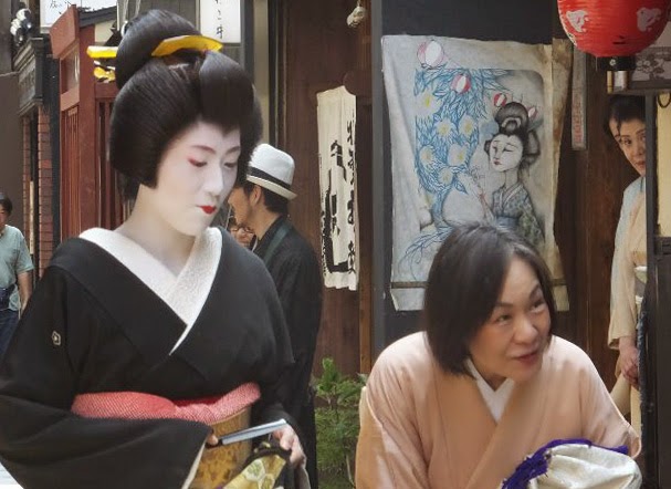 置屋「勝美」さんのちひろさん衿替えが行なわれた。 置屋「勝美」さんのちひろさん衿替えが行なわれた。