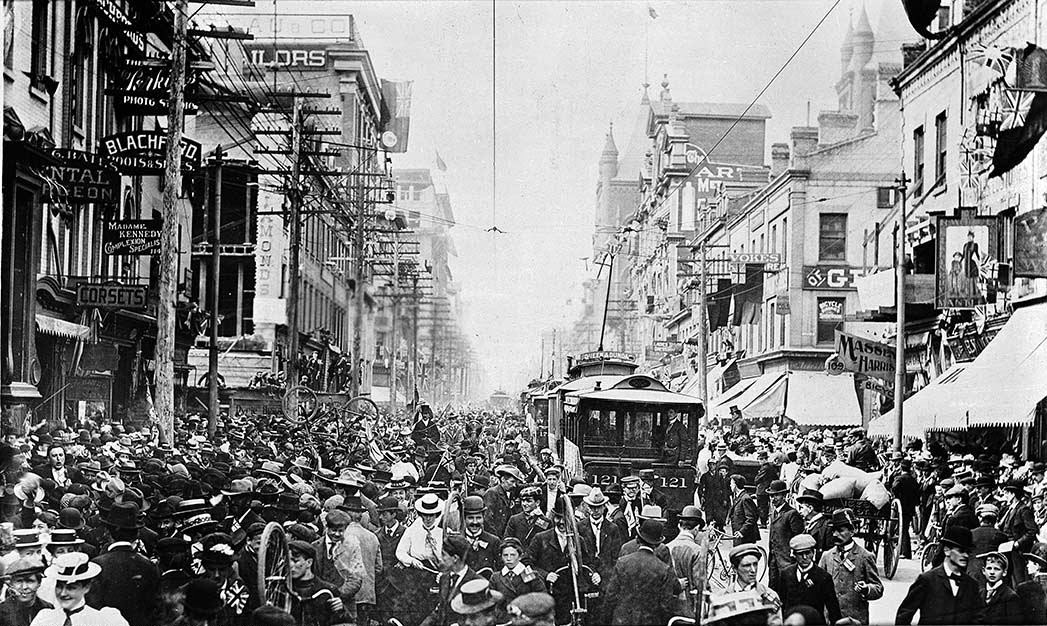 the changes in american community in the early 1900s and before and after world war ii The history of the automobile and the early american automobile pioneers like ransom e olds and henry ford built reliable combustion engines the rapid growth of car owners after world war ii. the changes in american community in the early 1900s and before and after world war ii The history of the automobile and the early american automobile pioneers like ransom e olds and henry ford built reliable combustion engines the rapid growth of car owners after world war ii.