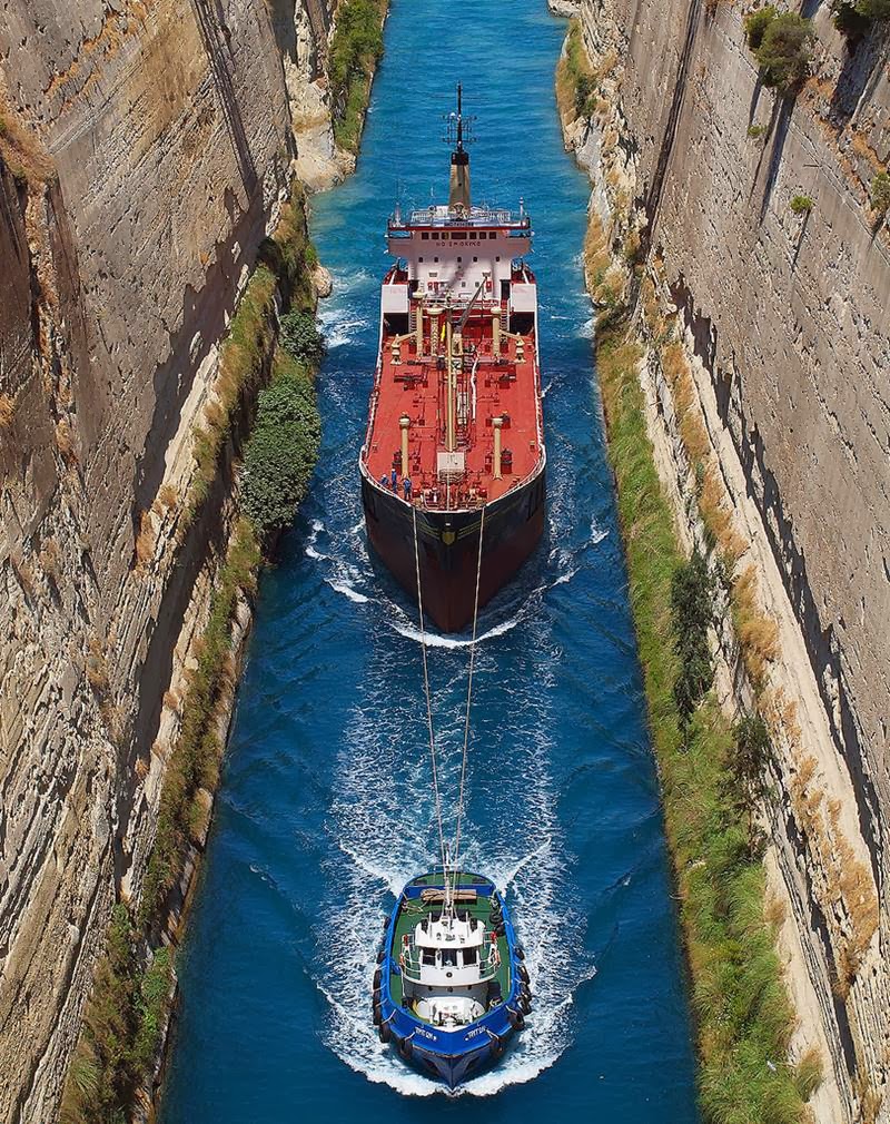 The narrowest ship channel in the world The narrowest ship channel in the world