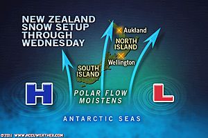 >New Zealand Continues to See Rare Nationwide Snowfall and Cold, Houston Eyeing 16th Straight 100-degree Day, Dissapointing Weather for UK the rest of the week