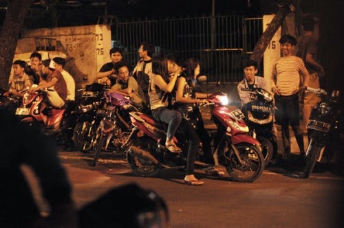cewek cabe cabean