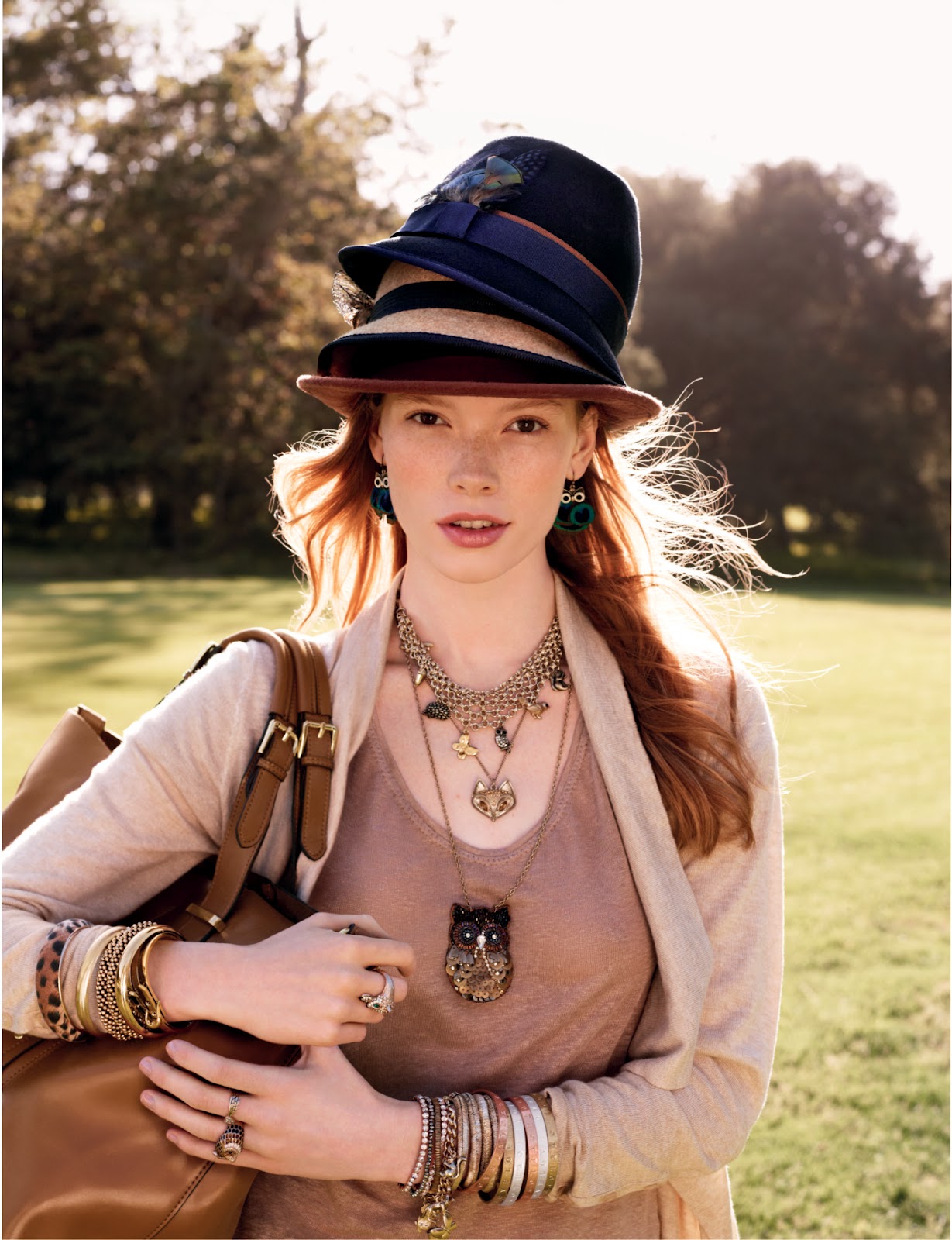 http://4.bp.blogspot.com/-pFy1Bx5ZvsU/UDeX9Qc6V_I/AAAAAAAAaAs/71WYGPw76oc/s1600/Accessorize+AW12+September.jpg