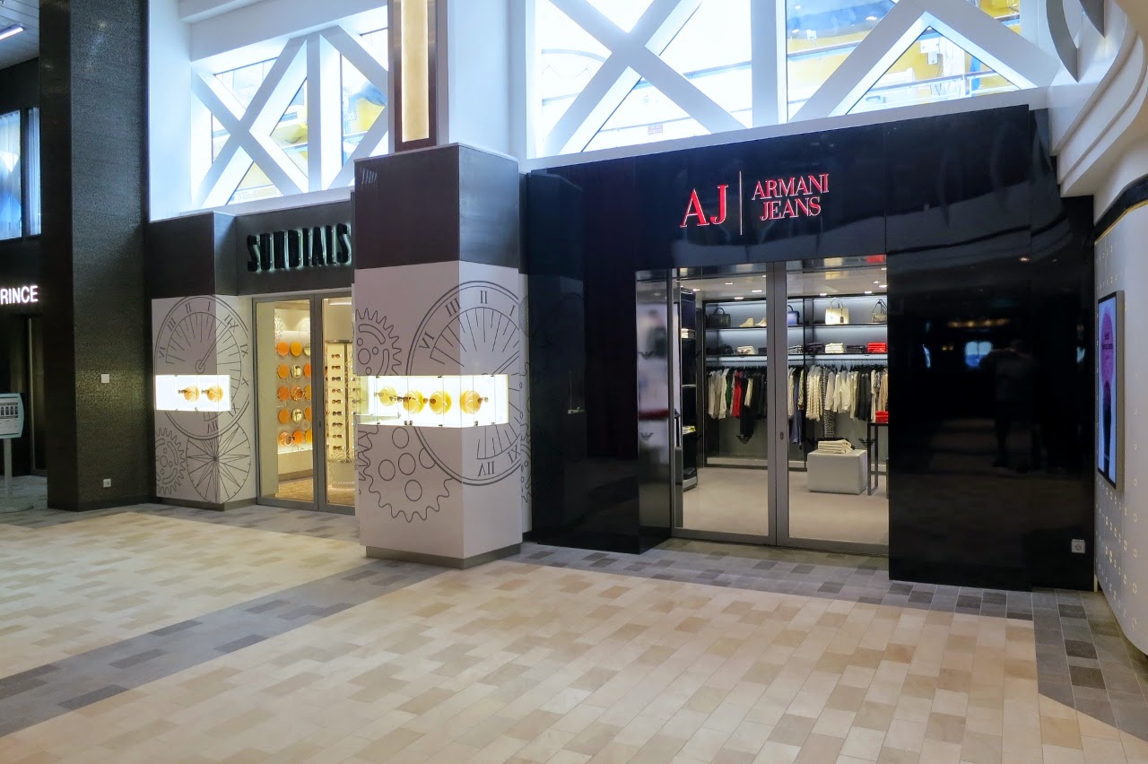 Anthem shop Aug 12, · After multiple Miami Dolphins players demonstrated during the national anthem last week, a local police union announced it would no longer participate in .