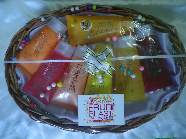 Lakme Fruit Blast Face Washes