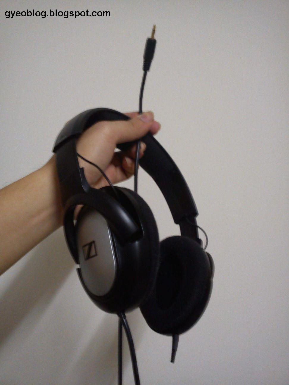 Gyeo thought about... how to modify a 2 sided wire headphone to 1