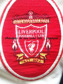 escudo del Liverpool