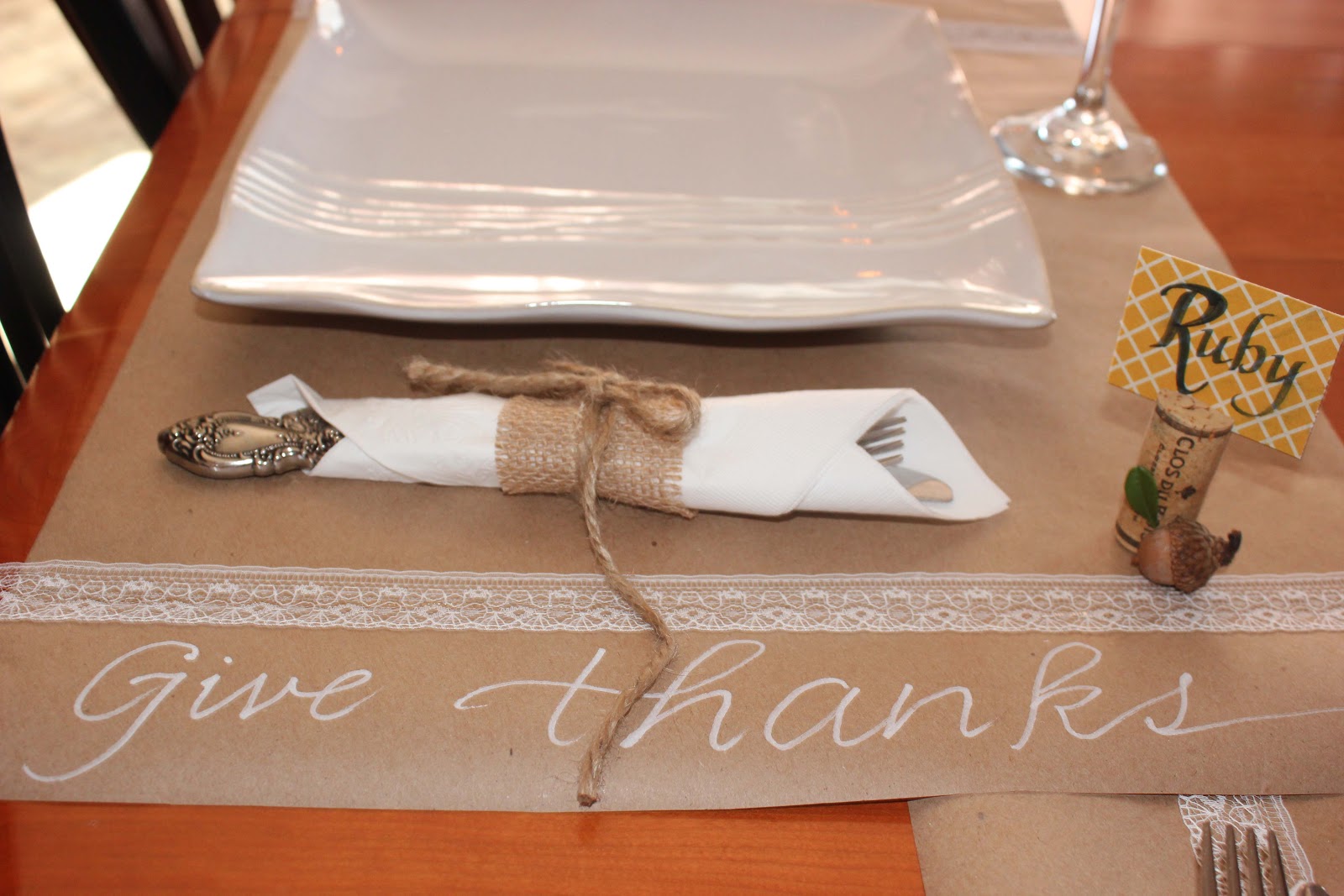 The Farmhouse Studio Thanksgiving Week 3 DIY Placemats & Napkin Holders