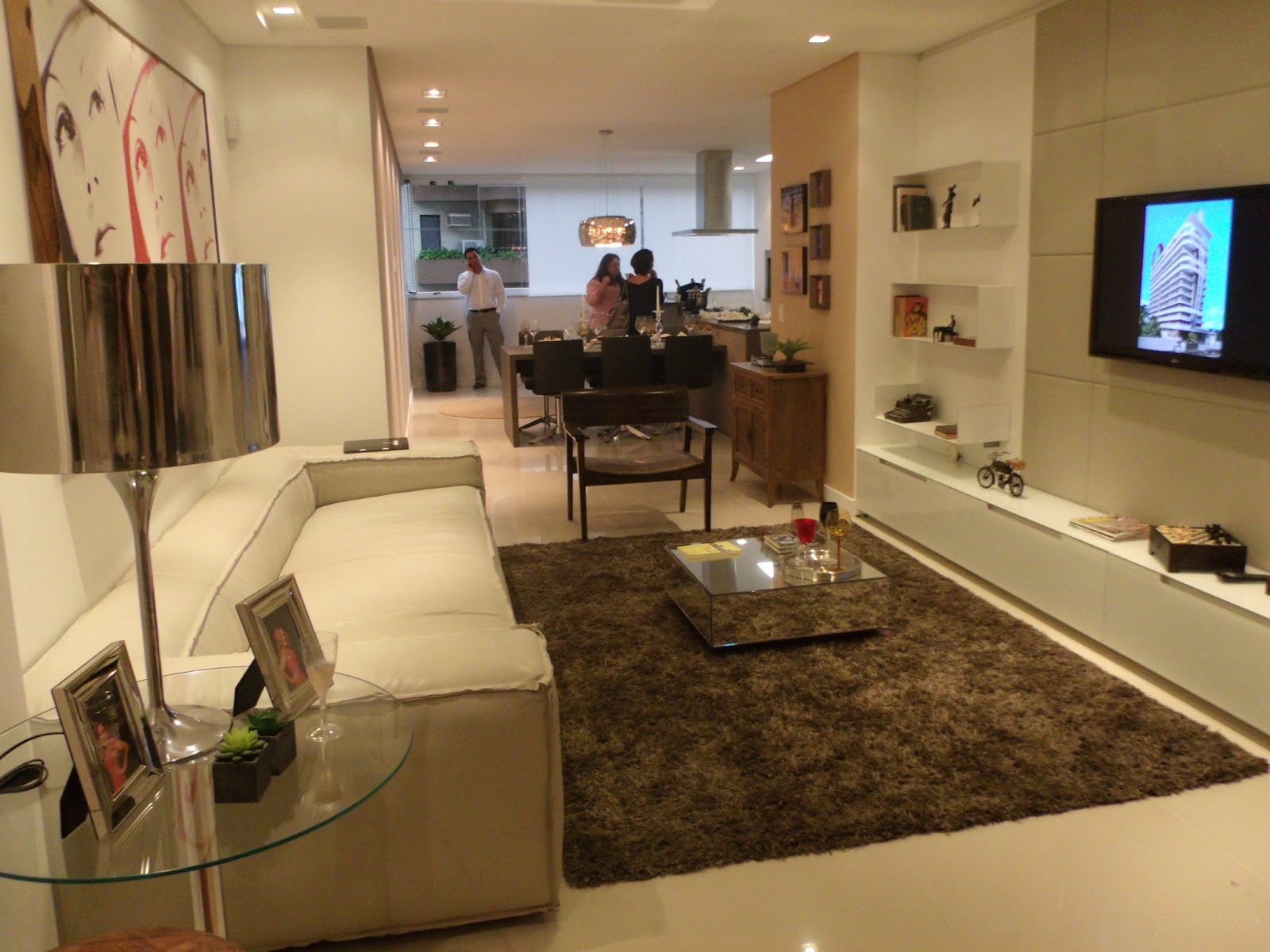 Fotos De Sala De Estar Apartamento ~ Na foto abaixo aparecem sala de estar, sala de jantar e ambiente da Fotos De Sala De Estar Apartamento ~ Na foto abaixo aparecem sala de estar, sala de jantar e ambiente da