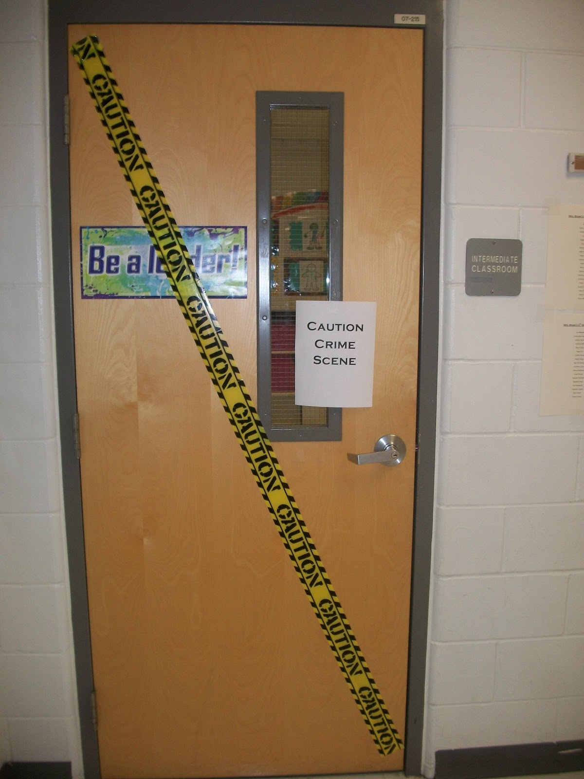 Teaching star students: Classroom Crime Scene