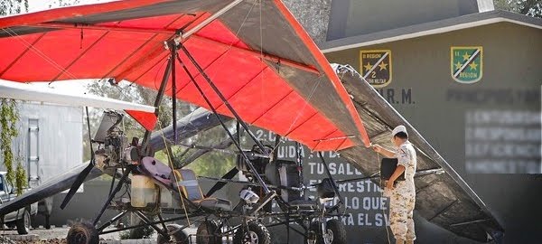 ultralight aircraft cross Unites States border for drug smuggling