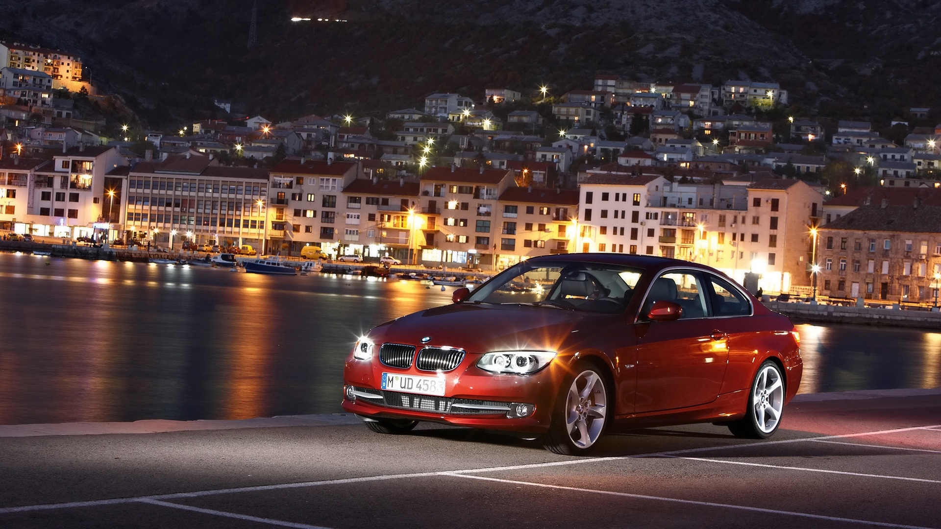 http://4.bp.blogspot.com/-pMlaLOCWgLo/UFSQwUhYw0I/AAAAAAAAJxE/0-lIQ-uM2Uk/s0/bmw-3-series-2010-red-sea-town-1920x1080-wallpaper.jpg