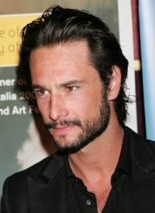 rodrigo santoro-Barba