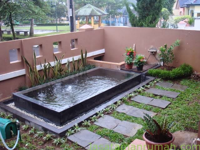 Kunci Sukses Membuat Desain Kolam Ikan Depan Rumah Yang Apik Dan Cantik