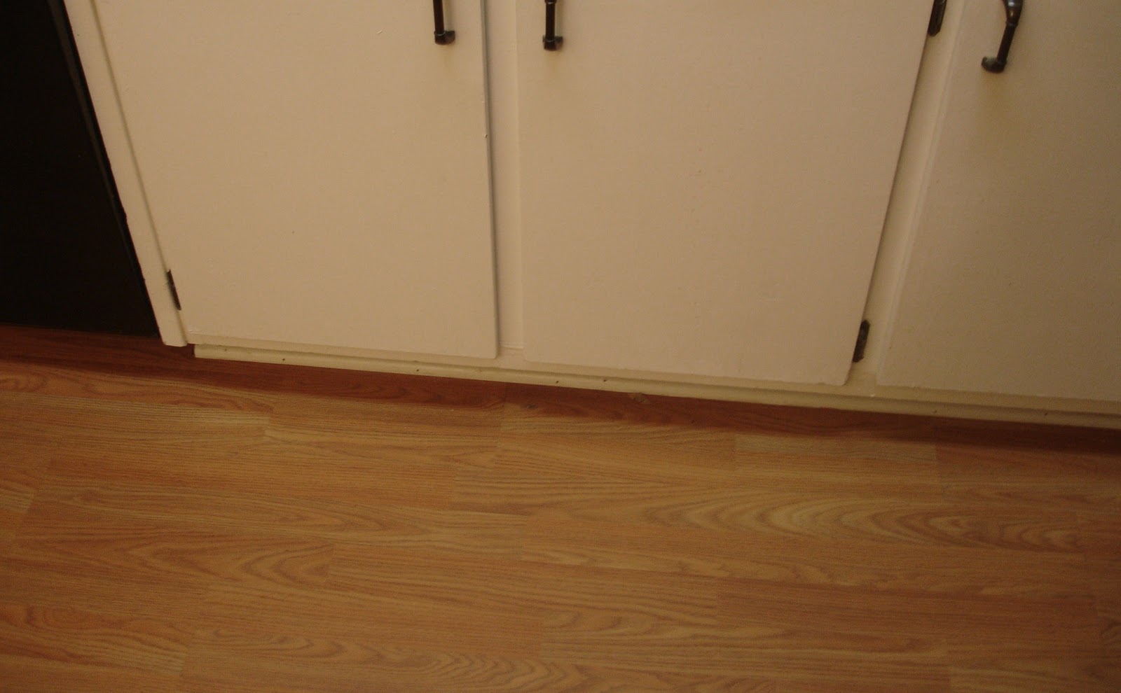 Kitchen cabinets repair Kitchen Cabinets with Grooves