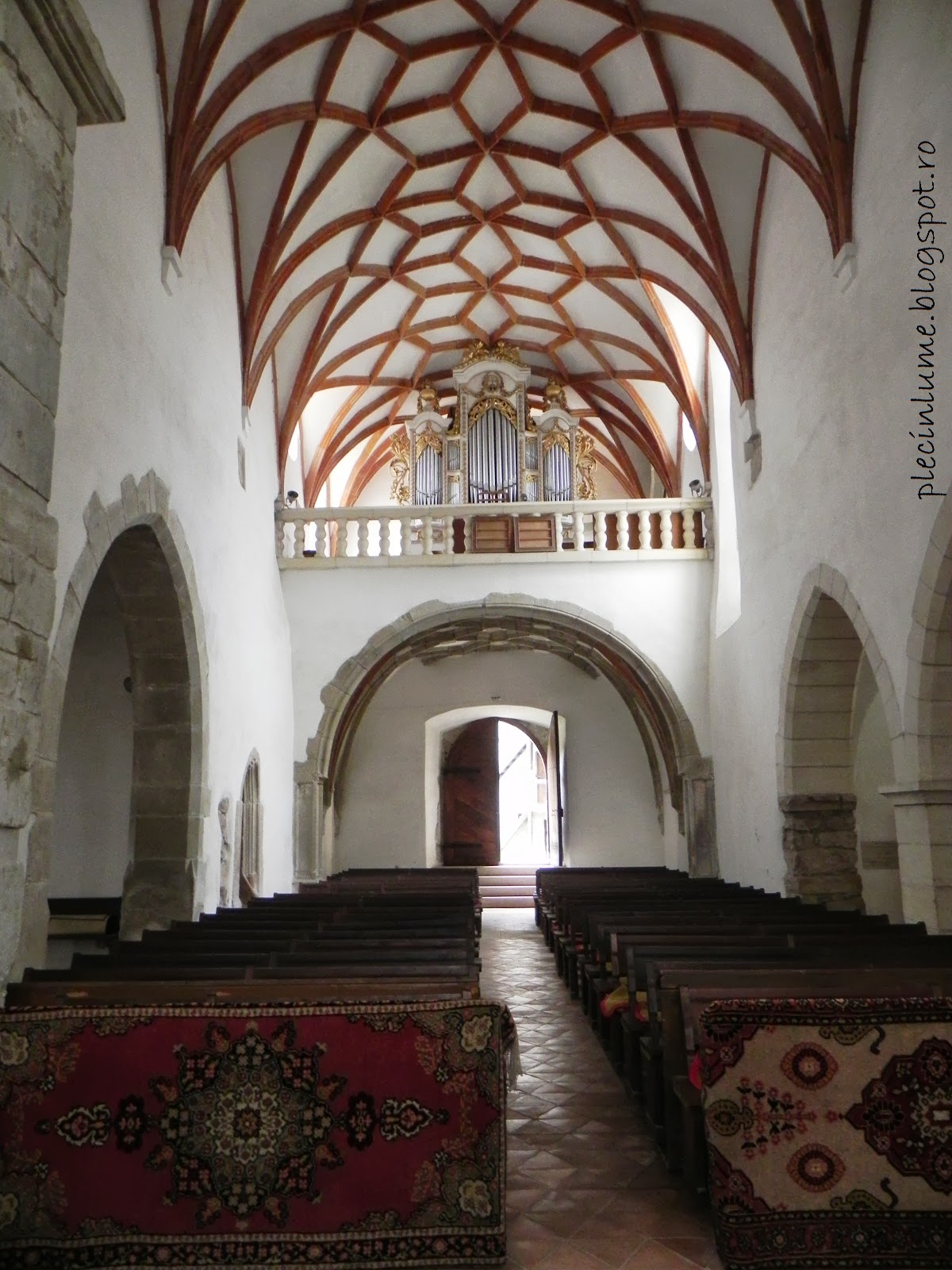 Biserica din Prejmer in interior Biserica din Prejmer in interior