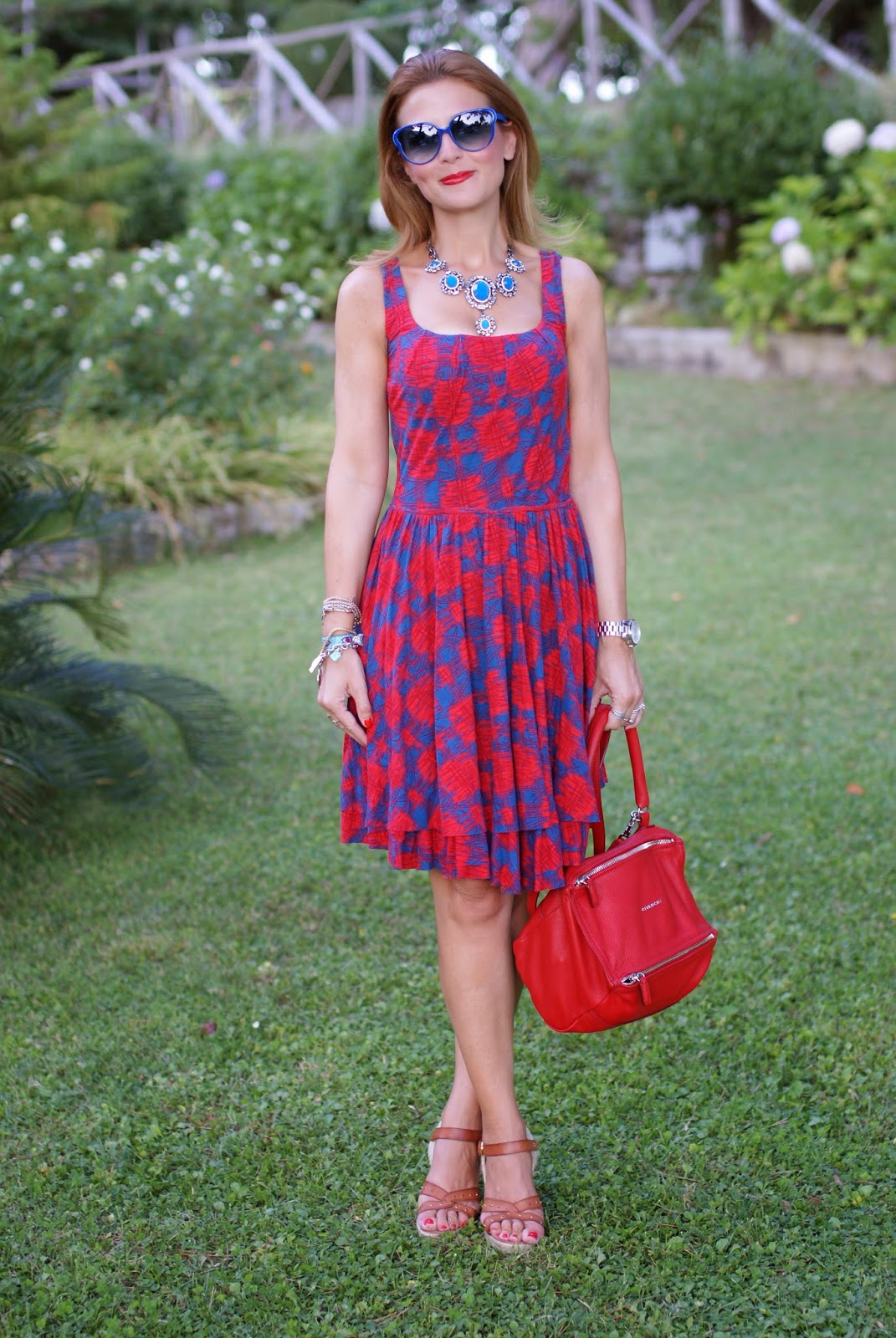 Marc by Marc Jacobs dress, Givenchy Pandora red, Fashion and Cookies, fashion blogger, Villa Cimbrone pics