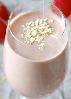 resep smoothie strawberry oatmeal