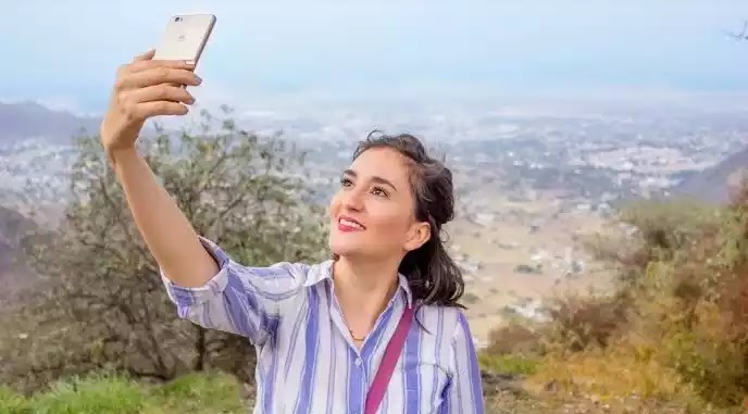 Ψυχική ασθένεια η εμμονή με τις selfies σύμφωνα με επιστήμονες – Ποια σημάδια δείχνουν ότι κάποιος νοσεί Ψυχική ασθένεια η εμμονή με τις selfies σύμφωνα με επιστήμονες – Ποια σημάδια δείχνουν ότι κάποιος νοσεί