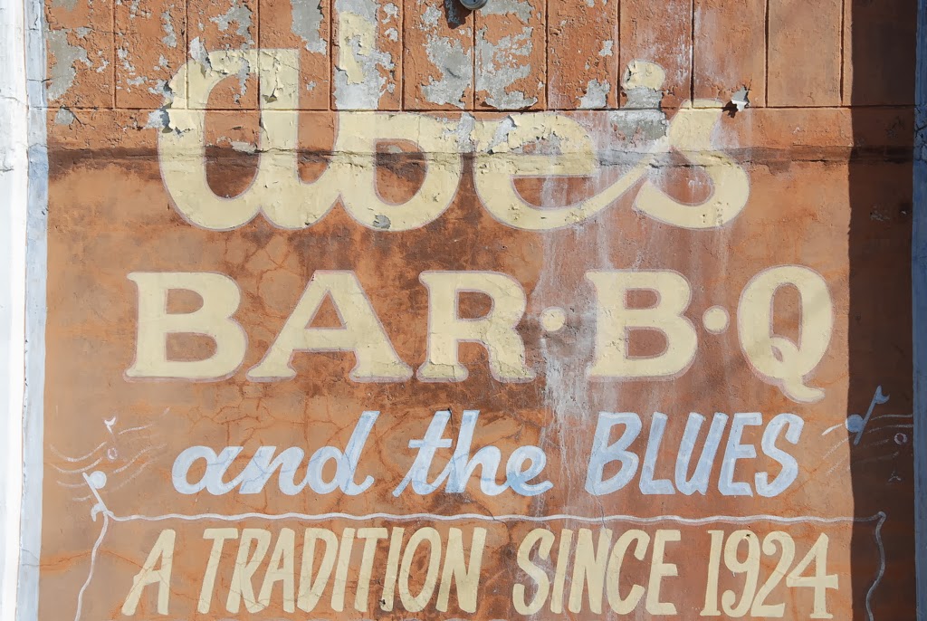 Barbecued Adventures Abe S Bar B Q At The Crossroads In