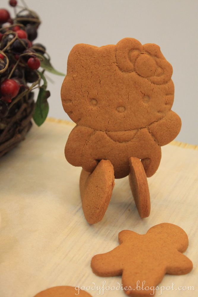 GoodyFoodies Recipe Gingerbread Man + Hello Kitty Biscuits