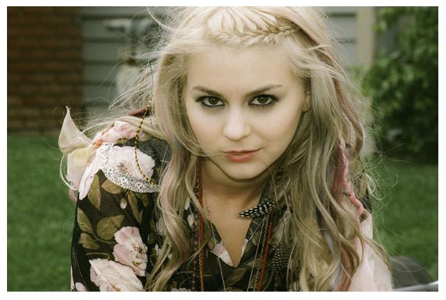 click to enlarge COLETTE CARR wallpaper