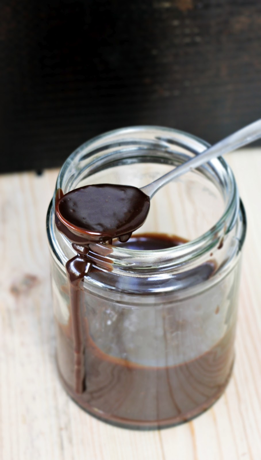 Top with cinnamon Nutella Fudge Sauce