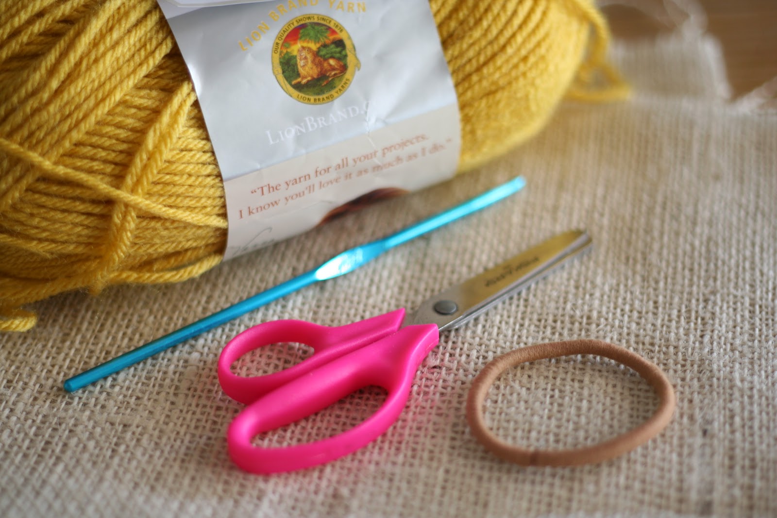 the kraft farm: Crochet it up! Hair Ties and Headbands