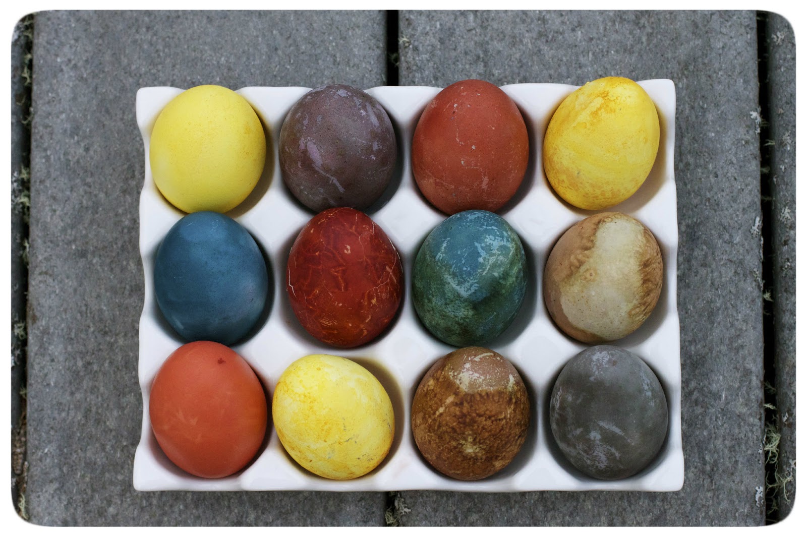 making a good life...one day at a time vegetable dyed easter eggs