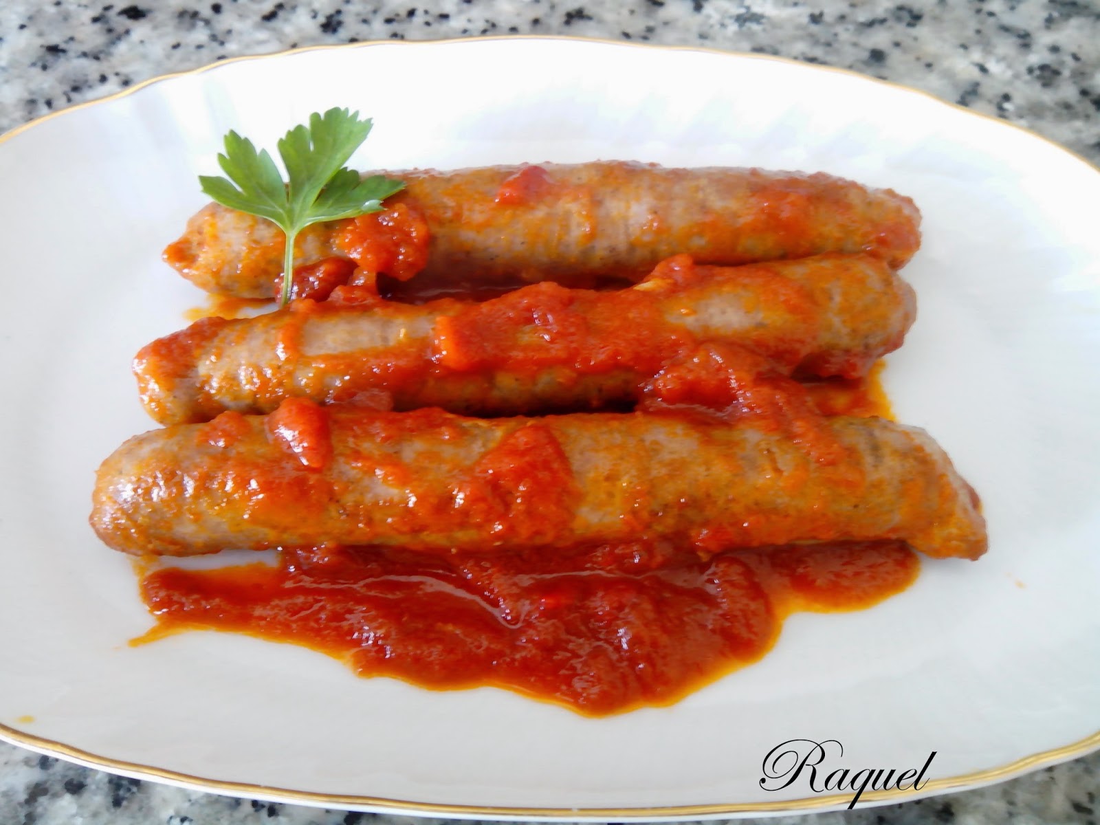 Salchichas Con Tomate