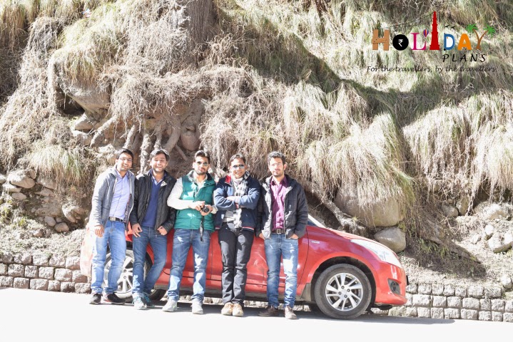 Group pic in Manali Group pic in Manali