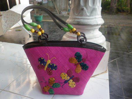 tas etnik handmade tas tikar pandan sulam tas etnik handmade tas tikar pandan sulam