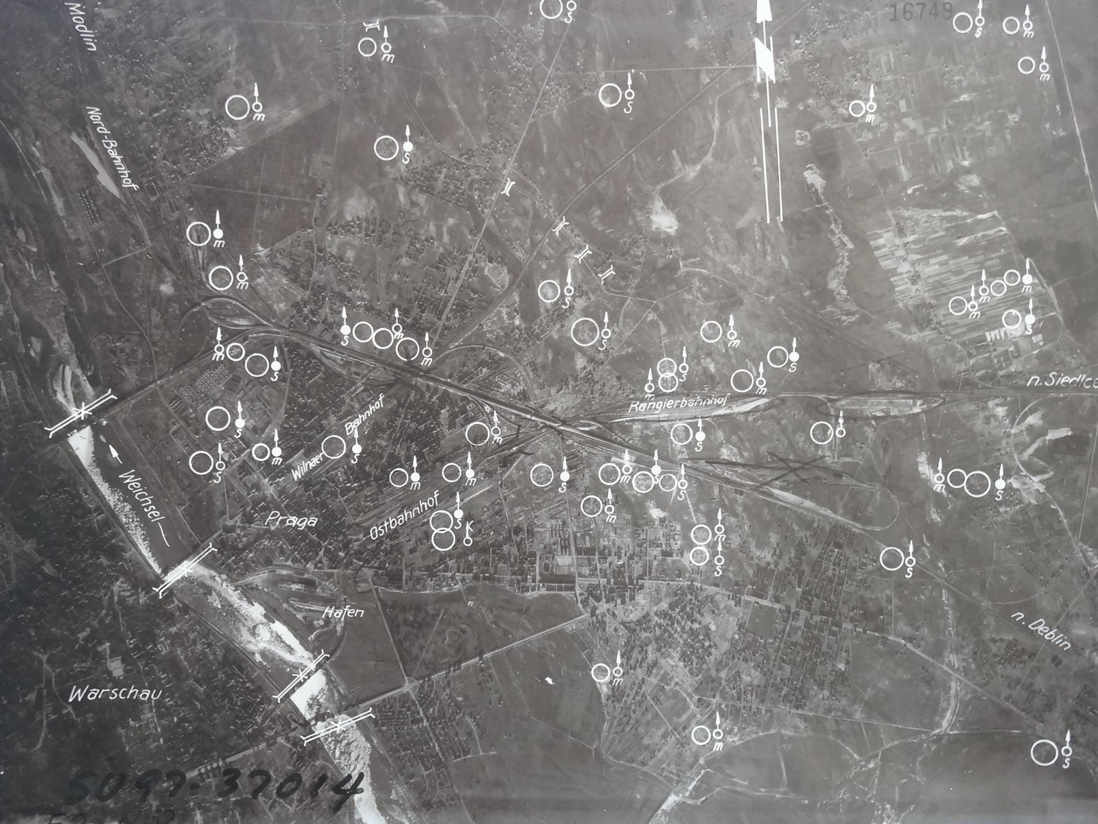 Wystawa zdjęć Warszawa z Wysoka (Warsaw from Above)