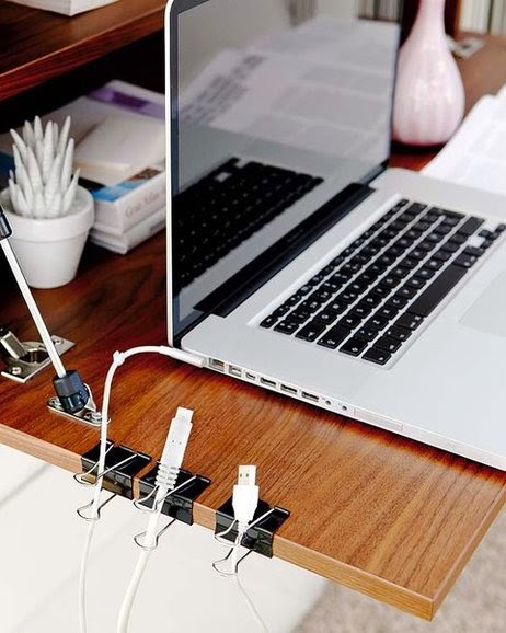 Binder+clips+diy home office organization ideas declutter cables binder clips desk