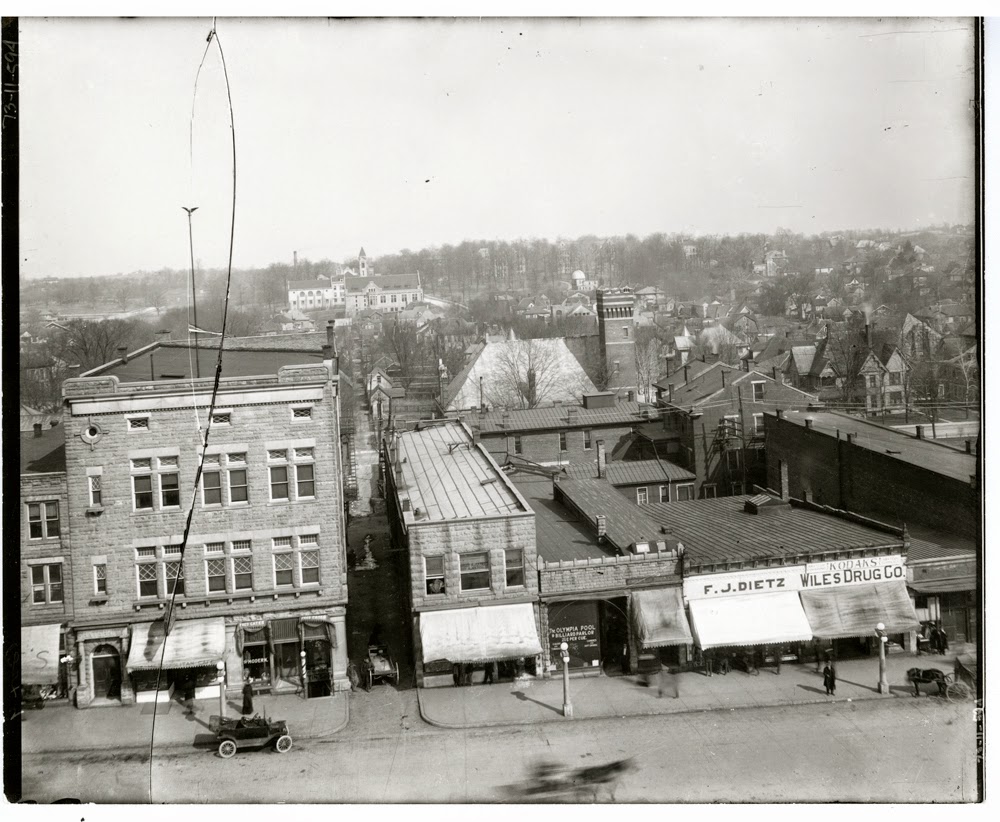 Bloomington Indiana circa 1915 (Looking east from the square)