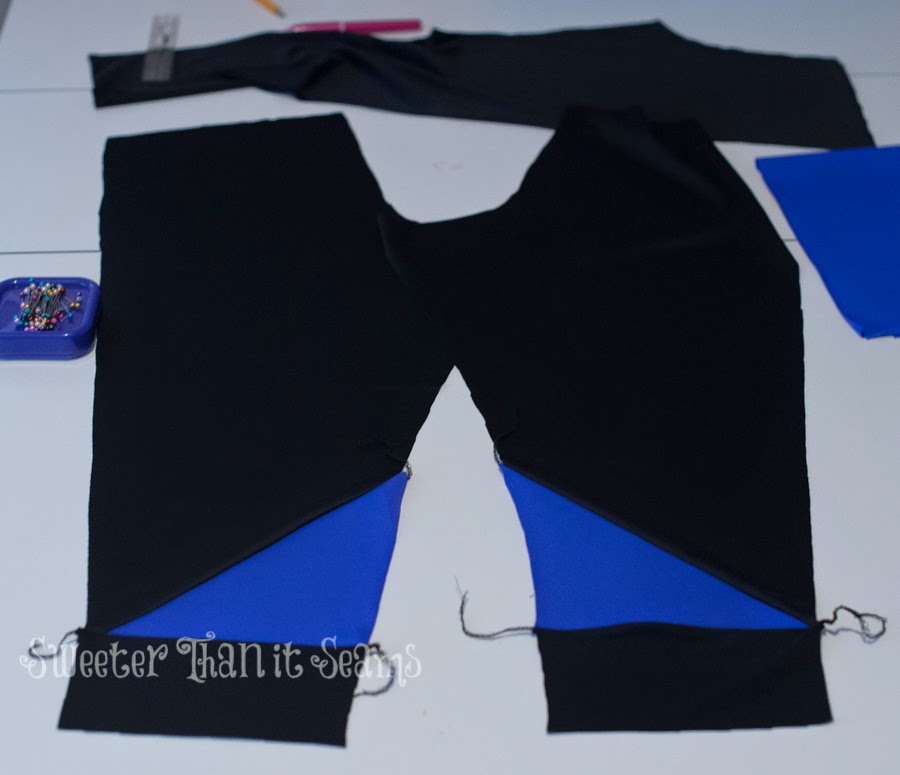 http://sweeterthanitseams.blogspot.com