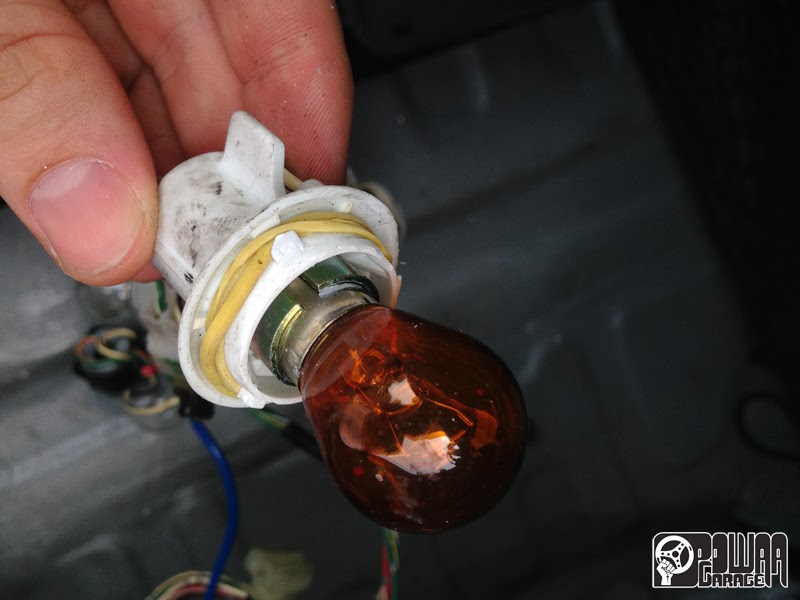 DIY Removing water from tail lights POWAA Garage