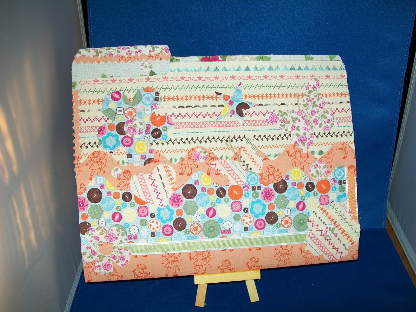 Lady Di's Stamping Spot Decorative Folder