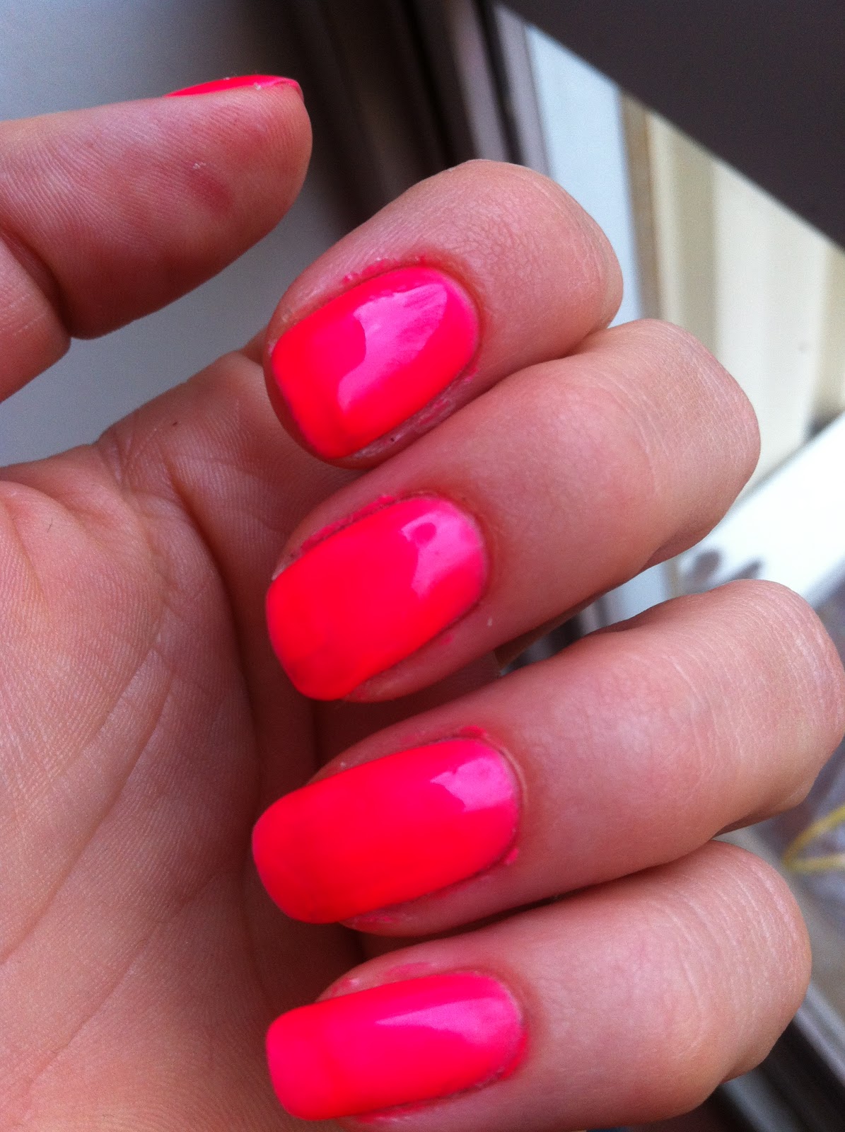 The Science of Beauty Gelicious Hybrid Gel Nail Colour swatch guide