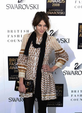 Www Online Gossip Com Alexa Chung Has Embarrassing Wardrobe
