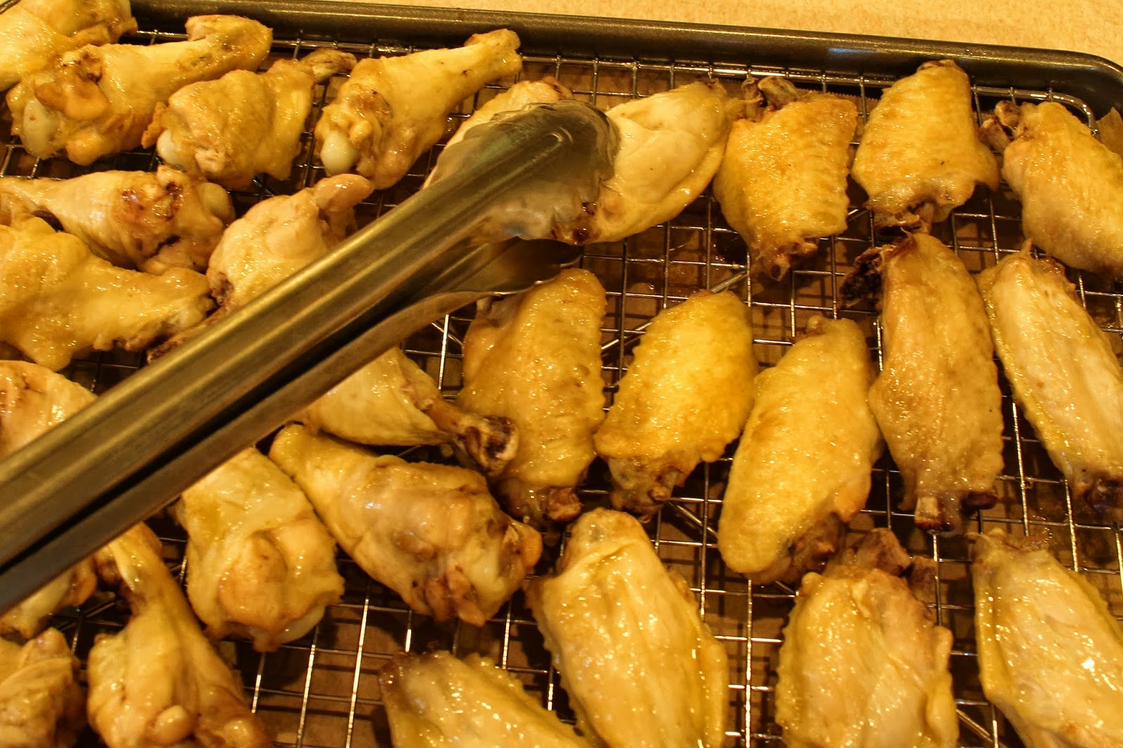 Hey, Mom! What's For Dinner? Buffalo Wings, Teriyaki Wings, a Giveaway