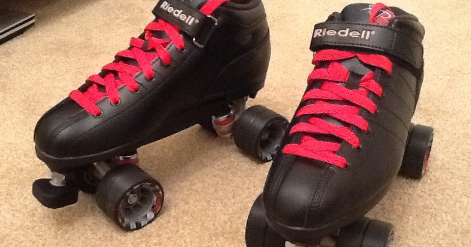 Try Not To Fall! Learning to Roller Skate Step 1