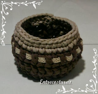 Cesto chocolate y beige mediano