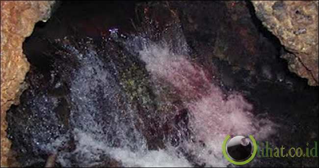 Air terjun Gua Jatijajar, Kebumen Air terjun Gua Jatijajar, Kebumen