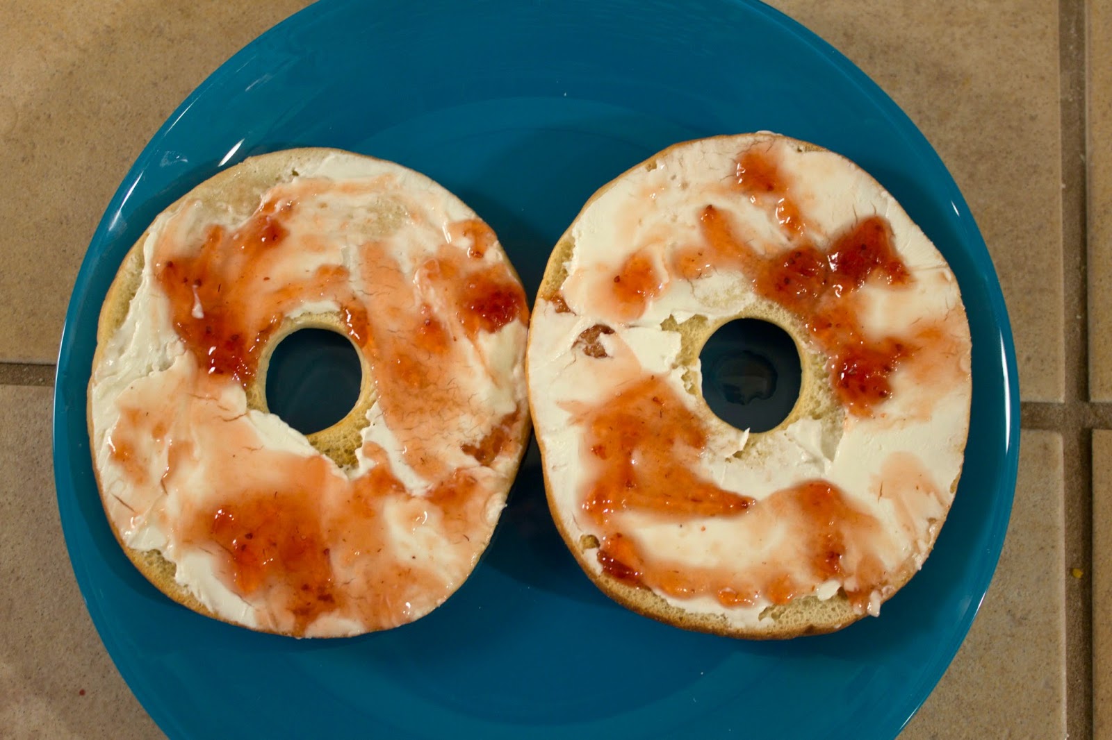 Munched Four Bagel Thin Snacks Under 300 Calories