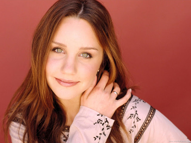Amanda Bynes Wallpaper Amanda Bynes HQ Wallpaper-1600x1200-03