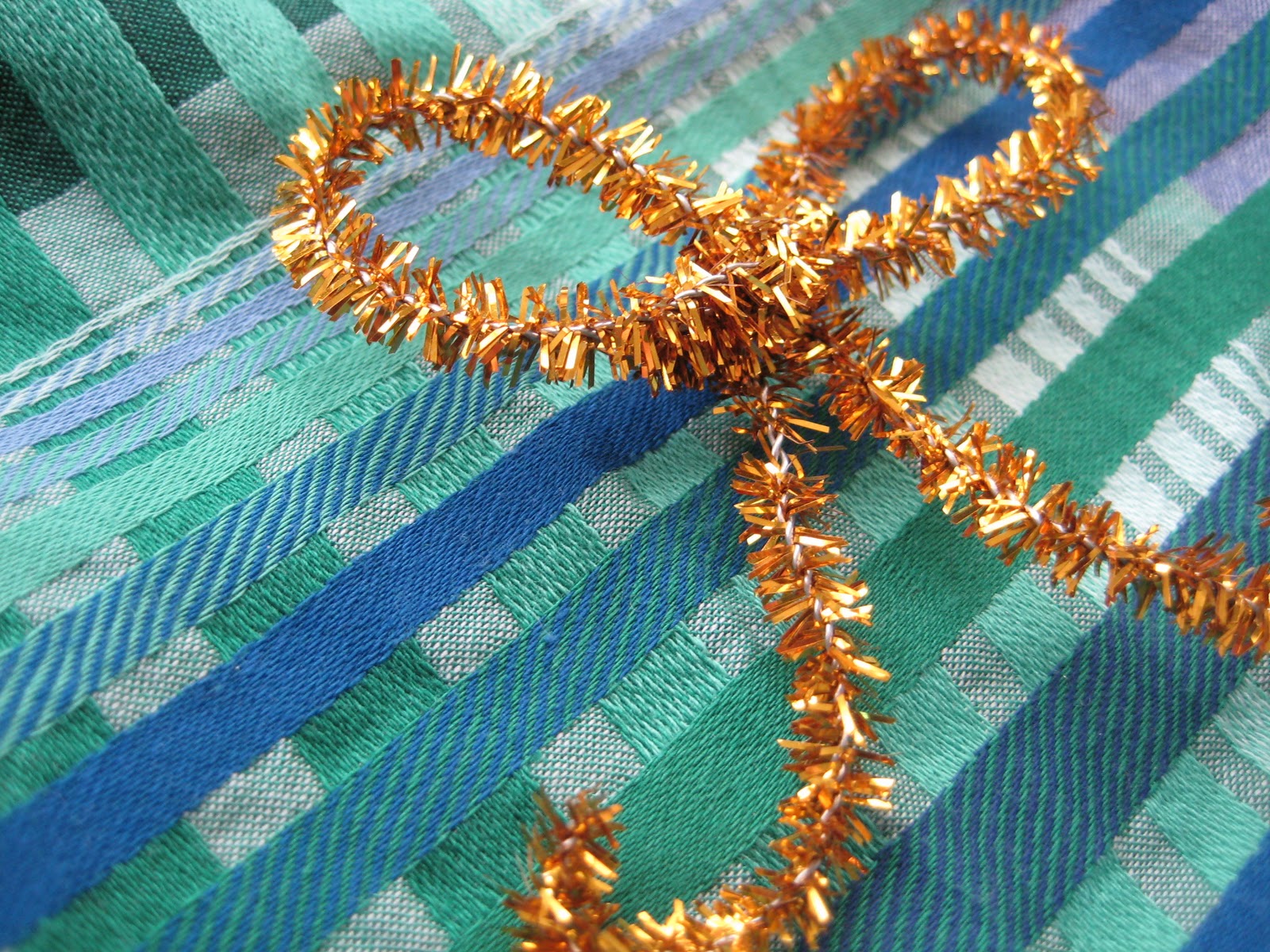 on my honor... bows that sparkle