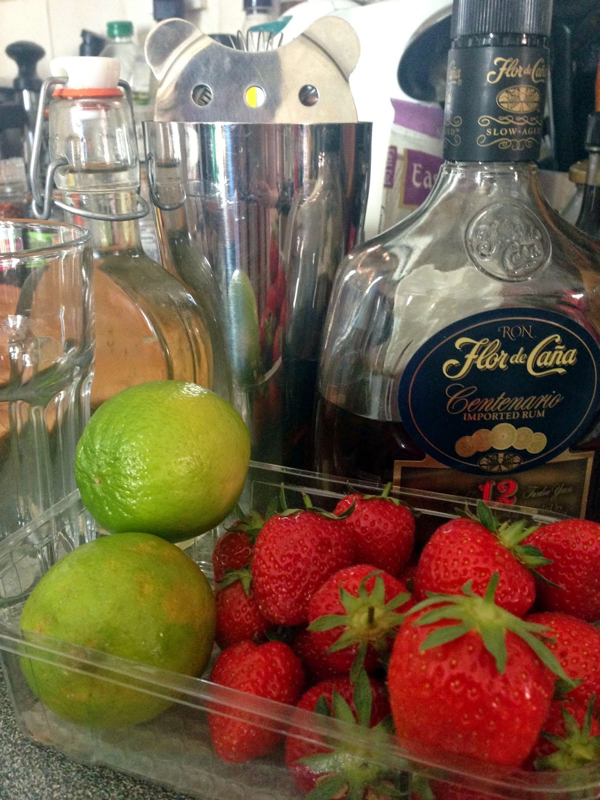 [Cocktails] Strawberry Daiquiri Stitch and Bear