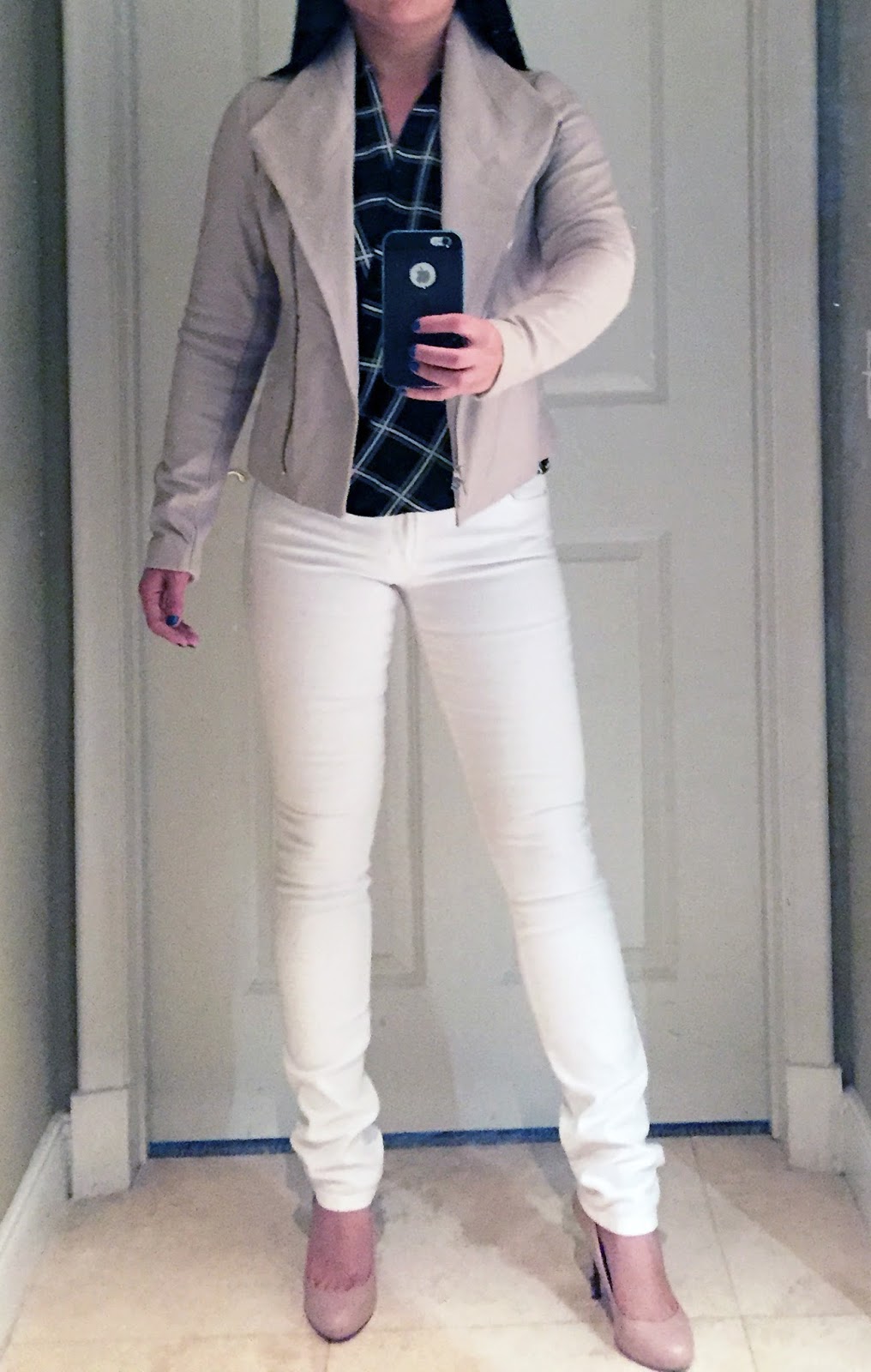My Superficial Endeavors Vince Leather Scuba Jacket In Off White It S Been So Hot That I Can T Really Think About Wearing A Leather Jacket Right Now But Light Color Is Great To Have Especially For The Colder Spring