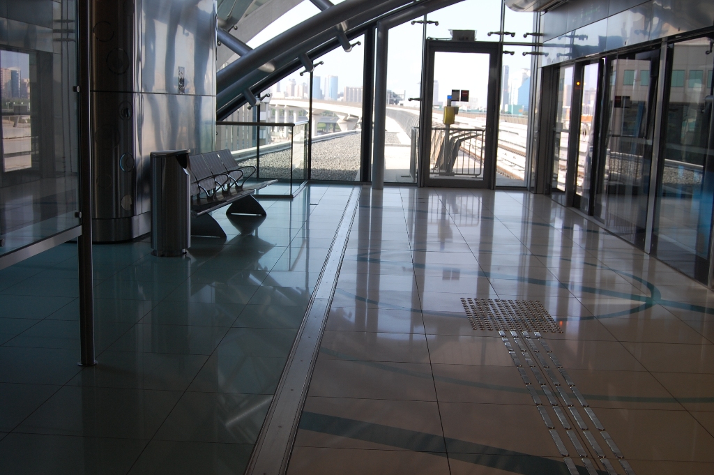 dinodxbdino DUBAI METRO 27 OUD METHA STATION GREEN LINE UNITED ARAB