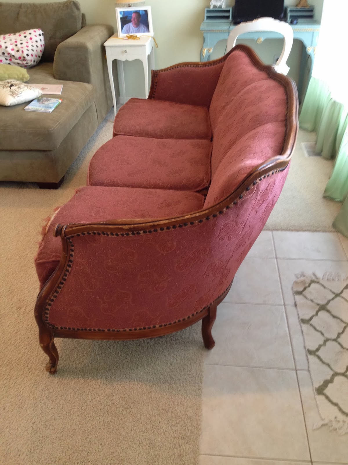 Thrifty Treasures My Antique Couch Step 1 living room makeover